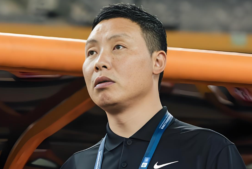 与中国男足