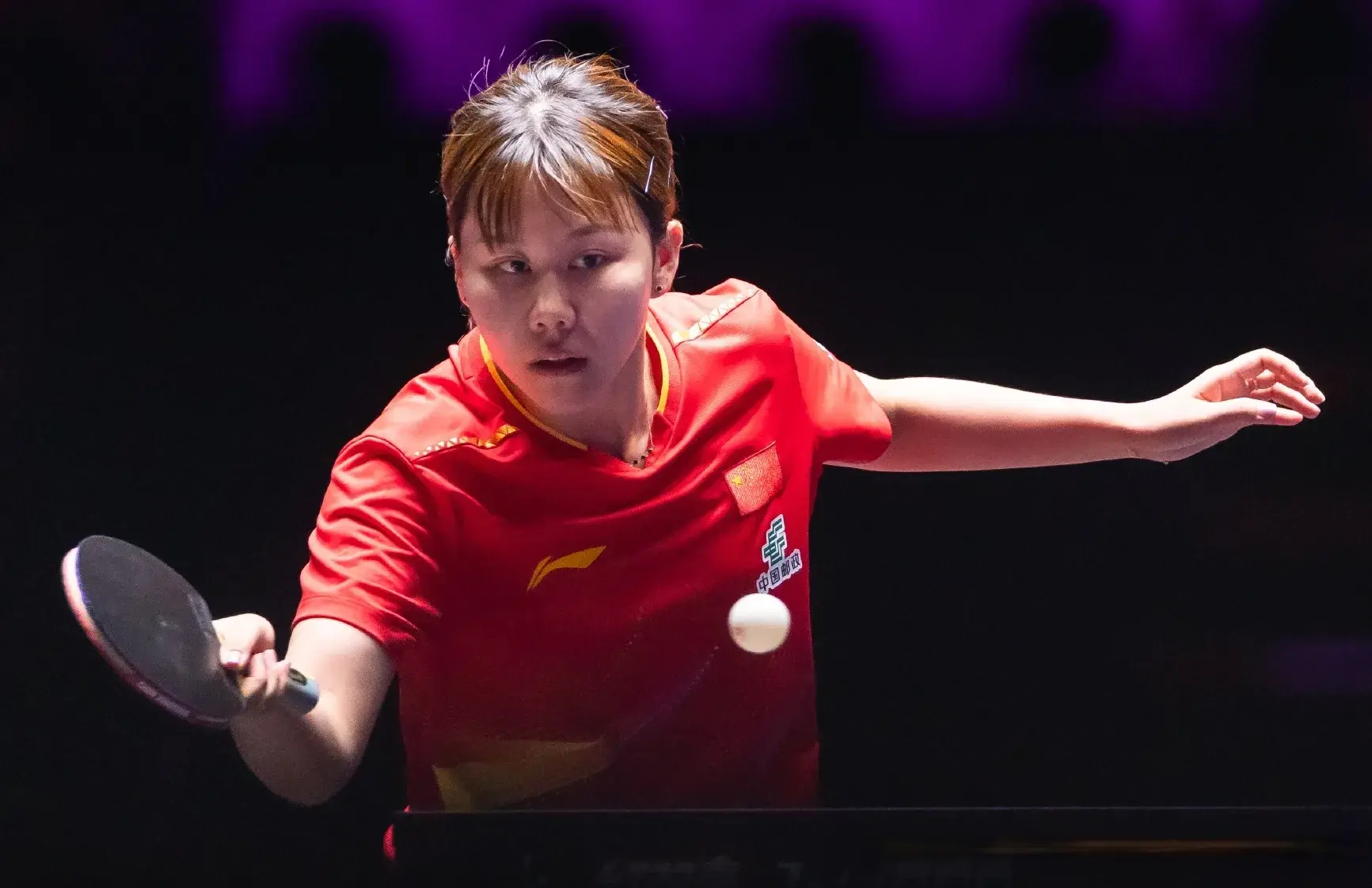 领先, 打的激烈胶