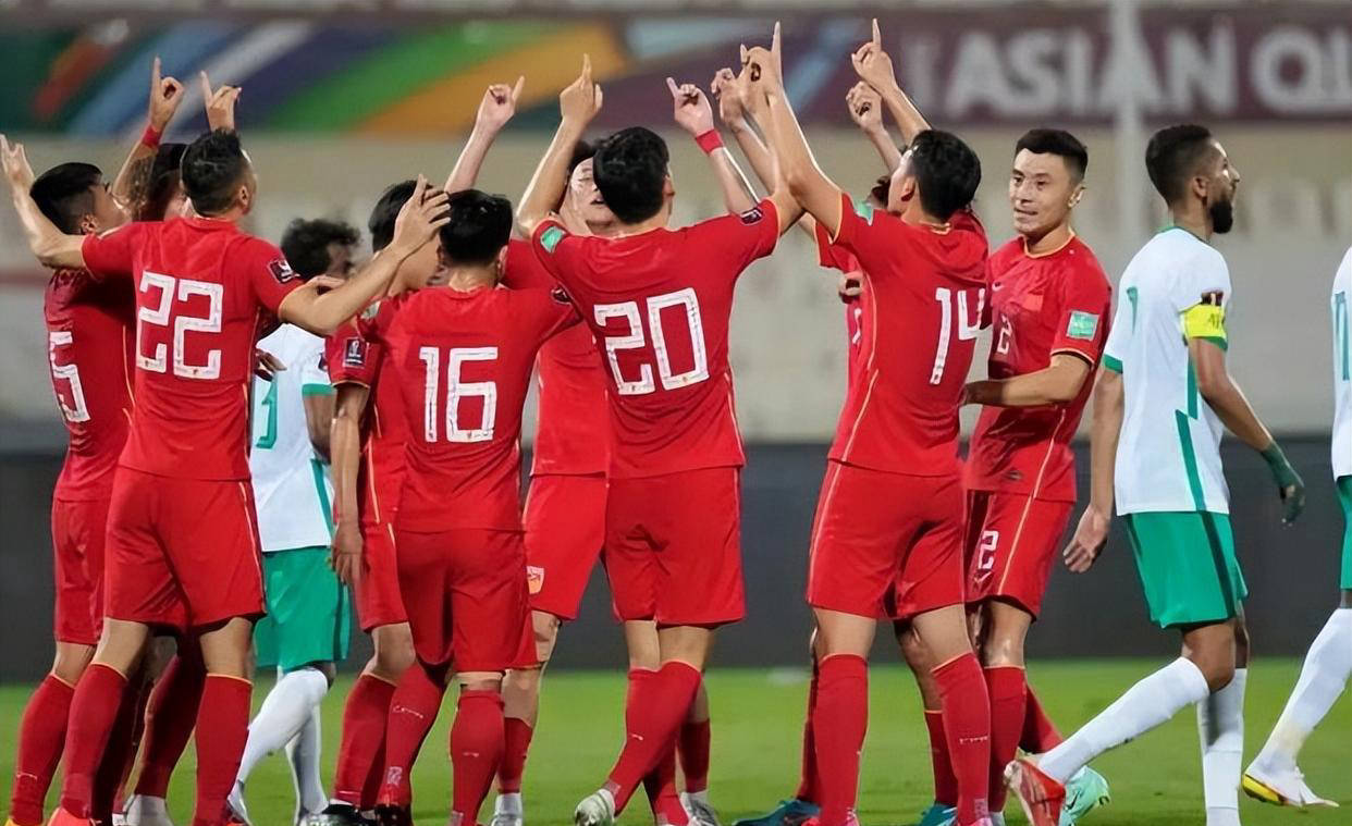 在上半赛季, 了中国足坛, 名帅