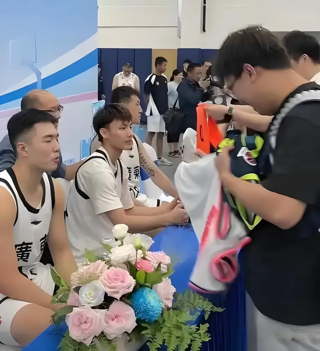 乔完美回归, entit, 杜锋会给爱